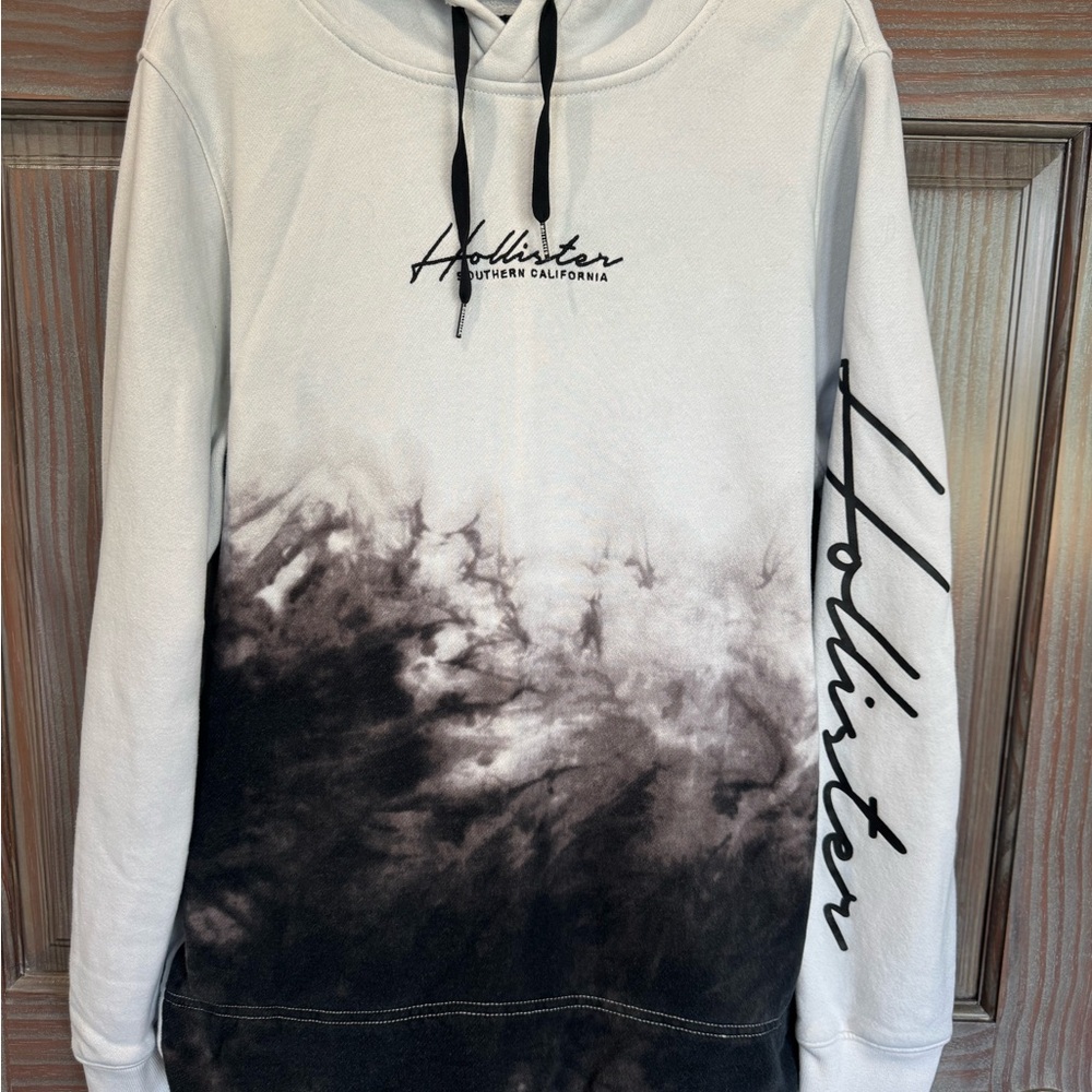 Hollister Black and White Hoodie